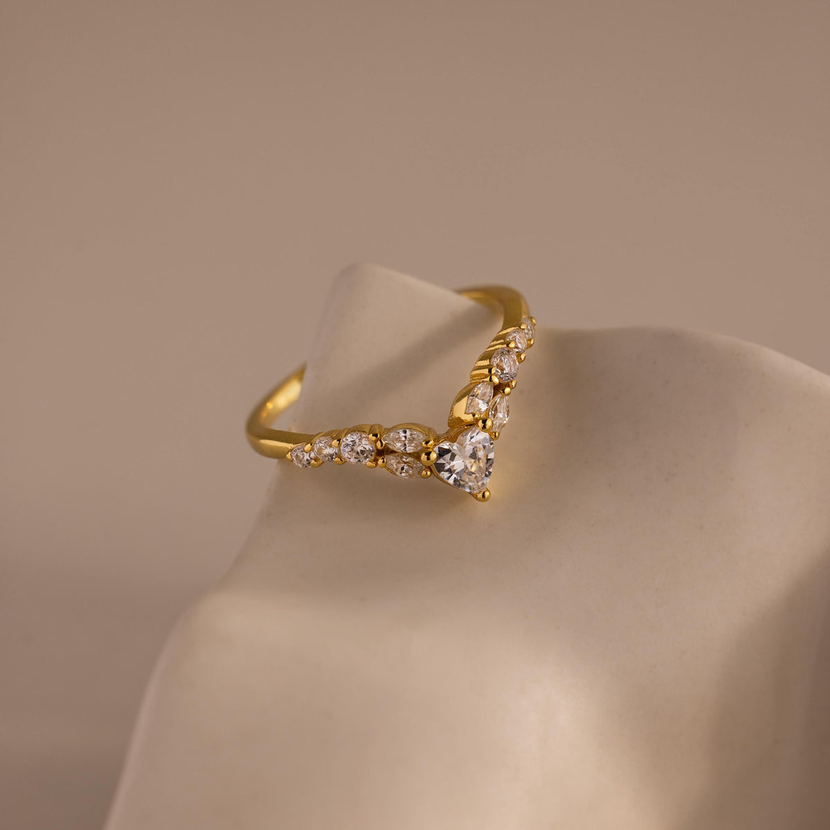 Heart Curve Cluster Ring